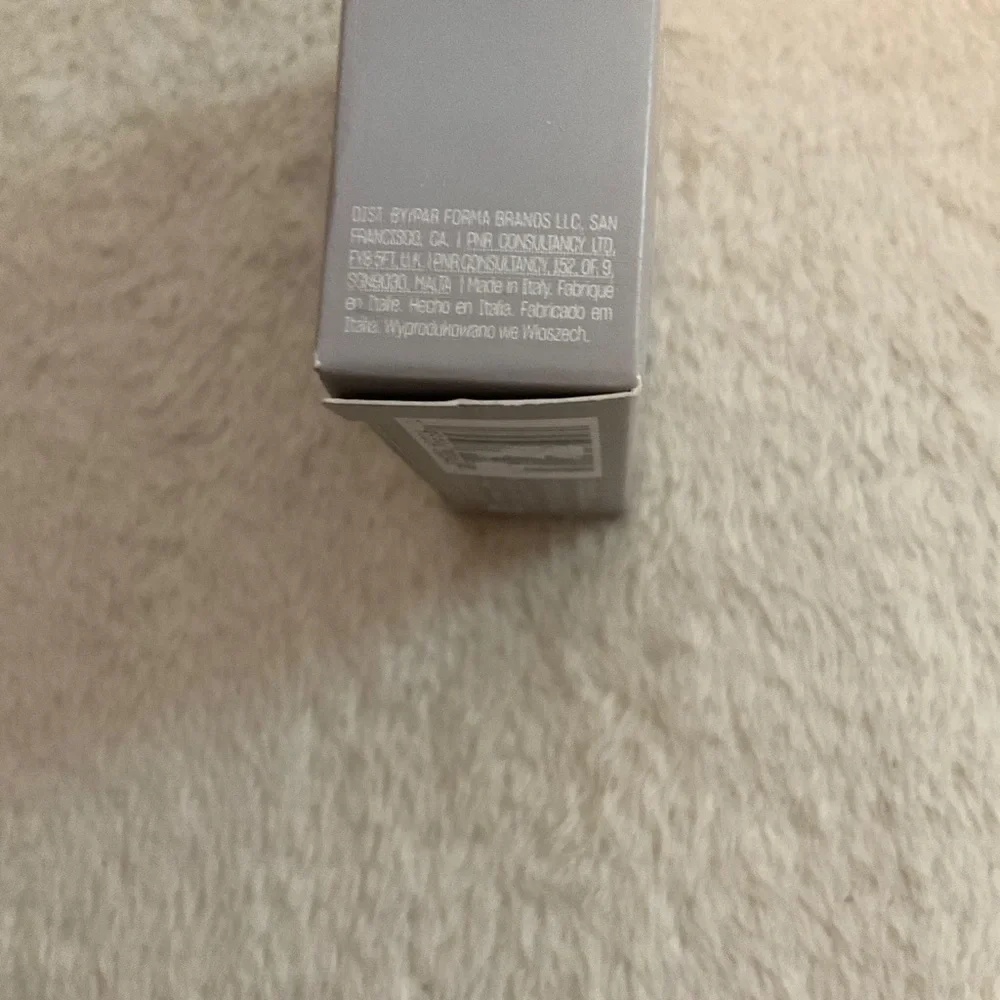 R.E.M. Beauty beauty interstellaire